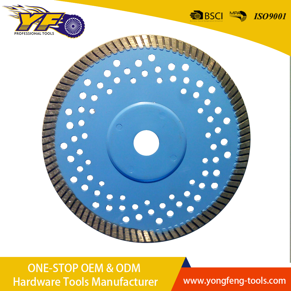 Stone cutting blade with flange